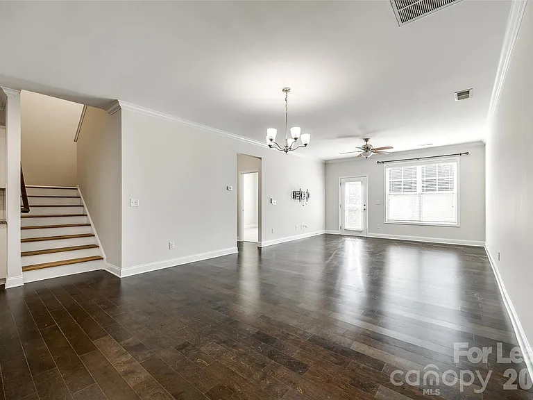 1412 Bramblewood Dr — Photo 9