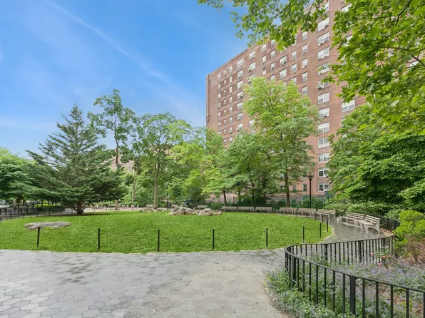 500 Grand Street A8D image 12 of 13
