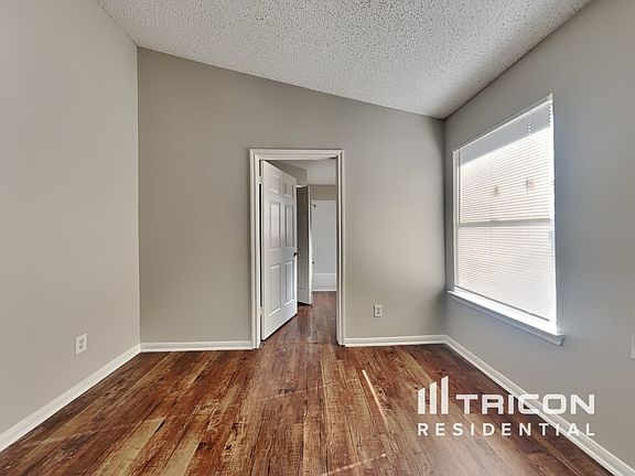 5th image of 3130 Boynton Dr