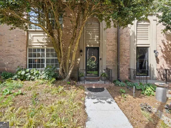 6980 Roswell Rd, Sandy Springs, GA 30328