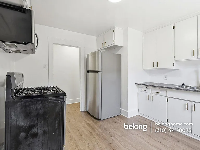 1474 W Vernon Ave #3 — Photo 8