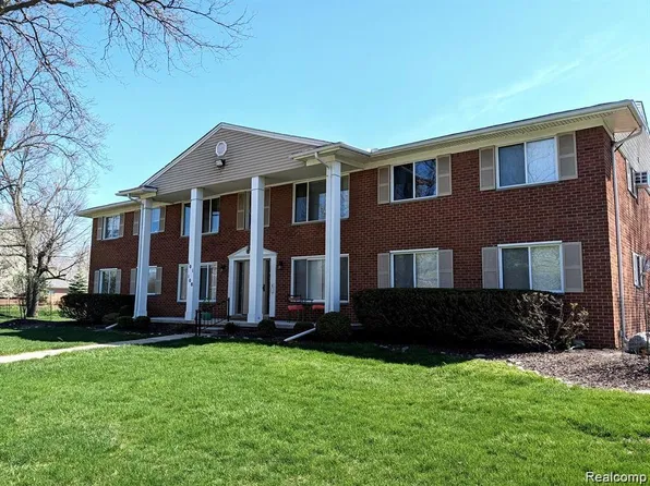 24111 Meridian Rd APT 115, Grosse Ile, MI 48138