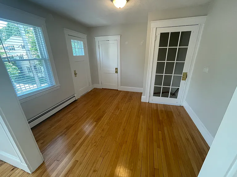 252 Brown St — Photo 6