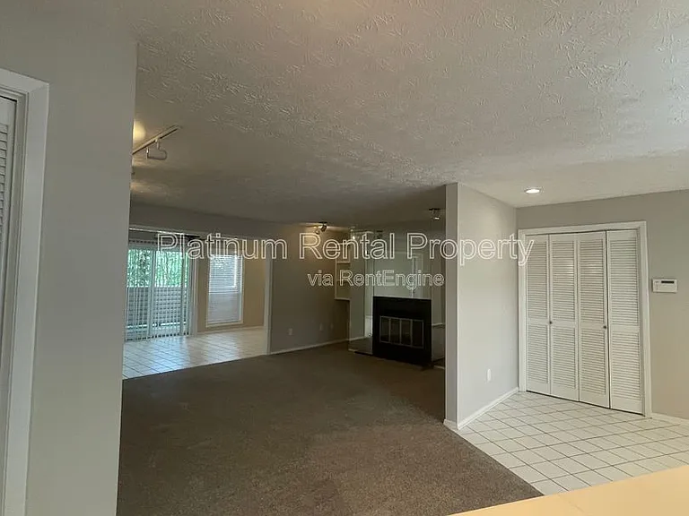 402 Wynnes Ridge Cir SE — Photo 41