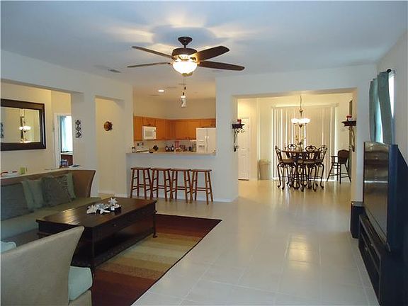 2nd image of 1055 Hamrock