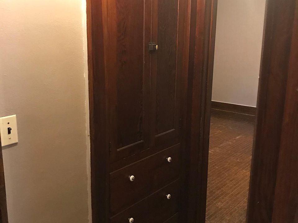 Built in cabinet