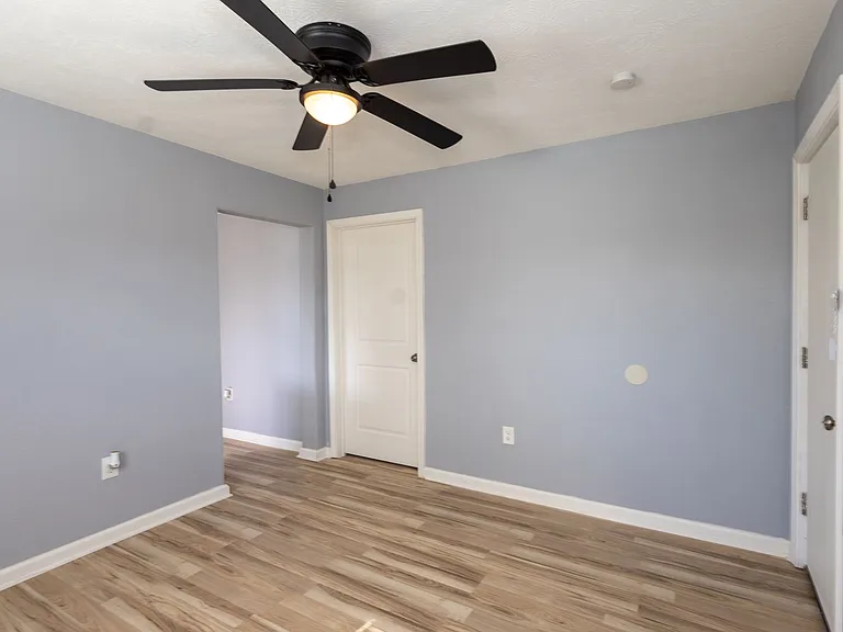 1840 Ollie St — Photo 4
