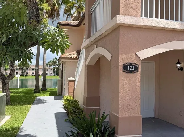 1261 SE 27th St, Homestead, FL