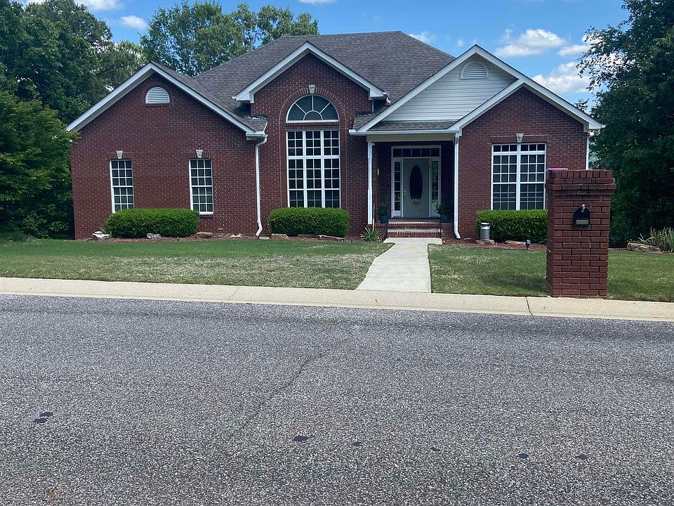 1st image of 80 Ridgewood Ln
