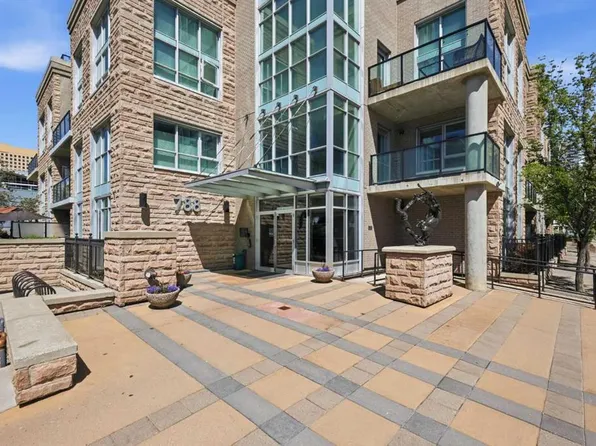 788 S 12th Ave SW #1208, Calgary, AB T2R 0H1
