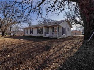 223 W Park Ave, Burlingame, KS 66413