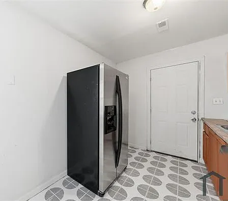 133 Saint Thomas Ln — Photo 11