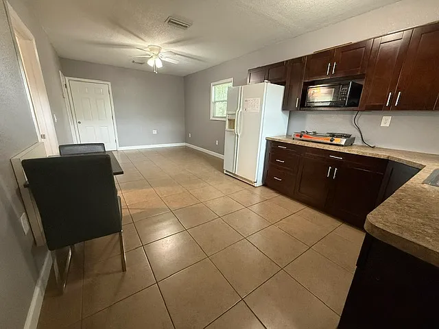 7507 N Saint Peter Ave #A — Photo 3