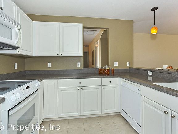 3rd image of 92-1067 Koio Dr APT B