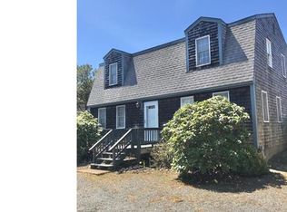 5 Schoolhouse Rd, Edgartown, MA 02539