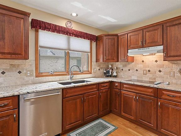 4th image of 52878 Seven Oaks Dr