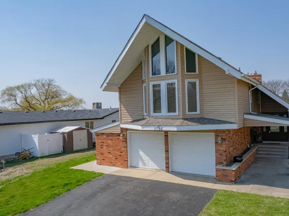 1750 Broadacre Rd, Crown Point, IN 46307