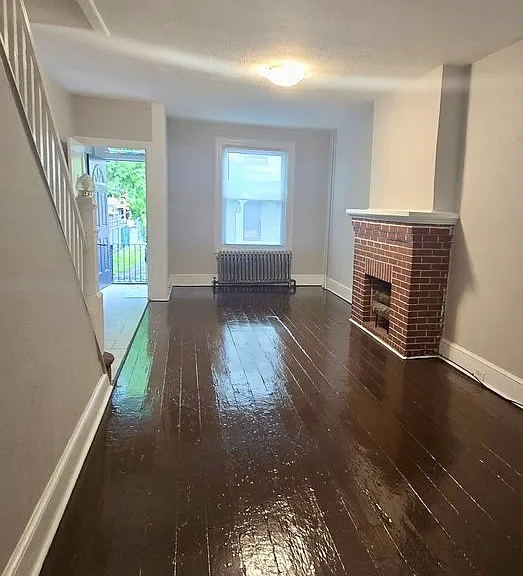 107 Mulberry St — Photo 4