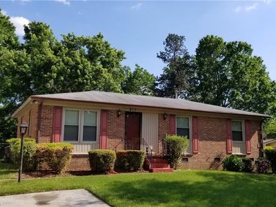 817 Daleview Pl, Greensboro, NC, 27406