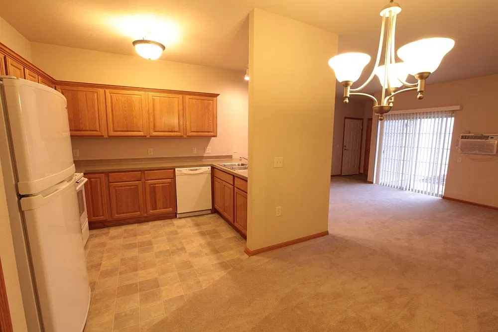 2 bed, 1180 sqft, $1,400 — Photo 3