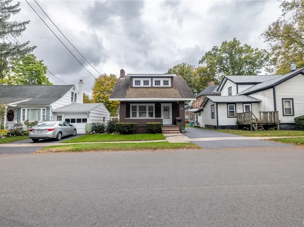 13 1/2 Downer St, Baldwinsville, NY 13027