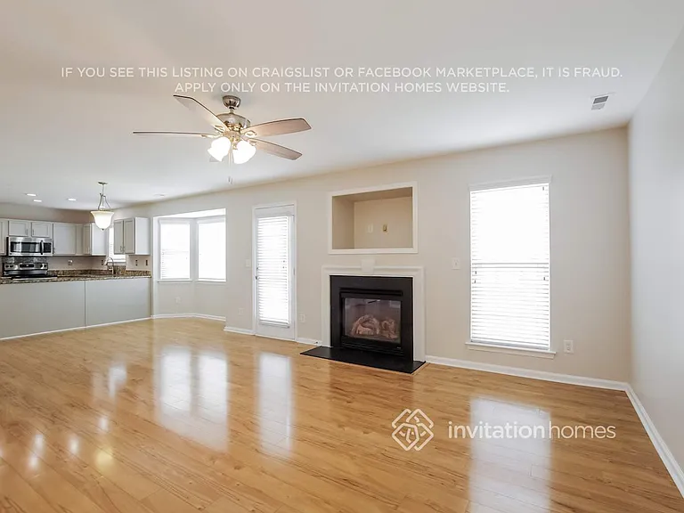 10920 Harmony Glen Ct — Photo 7