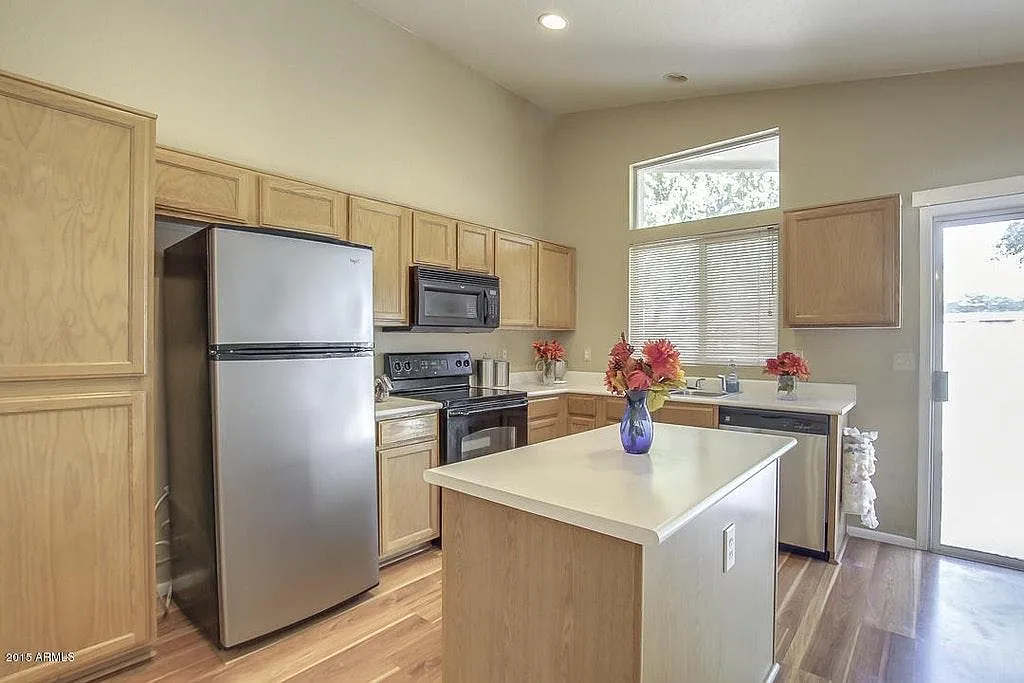 2342 E Springfield Place — Photo 4