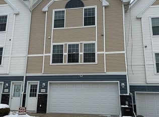 1218 SE Village View Ln, Ankeny, IA 50021