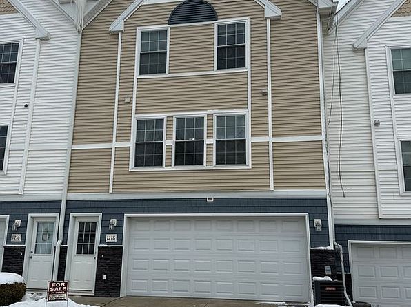 1218 SE Village View Ln