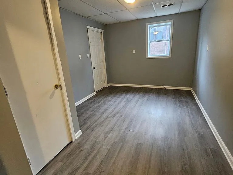 923 Chestnut St #2 — Photo 10