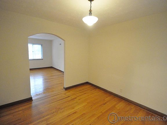5th image of 3186 Indianola Ave APT 1
