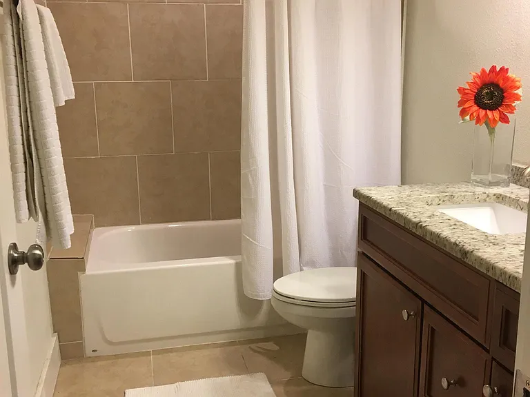 1812 Watrous Ave #B — Photo 21