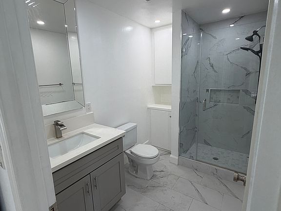 5th image of 1341 Berkeley St APT 4