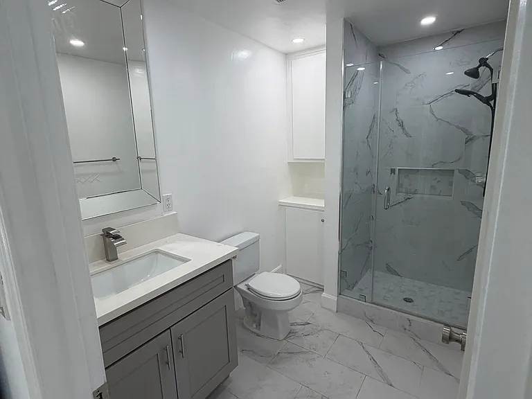 1341 Berkeley St #4 — Photo 5