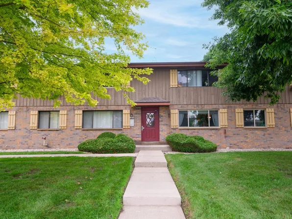 10376 W Whitnall Edge COURT #204, Franklin, WI 53132