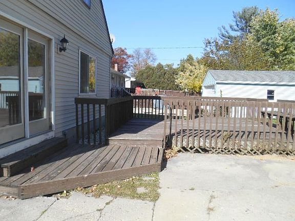 4th image of 1507 Winthrop Ln