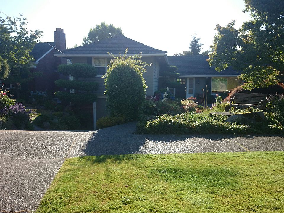 2nd image of 1940 34th Ave W