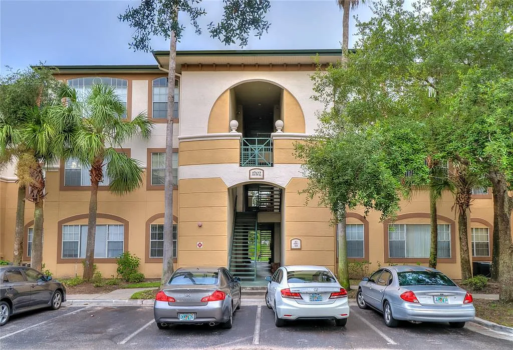 2 bed, 2.0 bath, 1032 sqft, $1,545 — Photo 1