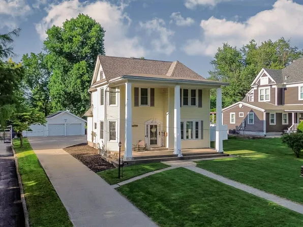 812 E Washington St, Pittsfield, IL 62363