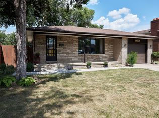 10776 Atwater Cres, Windsor, ON N8R1N6