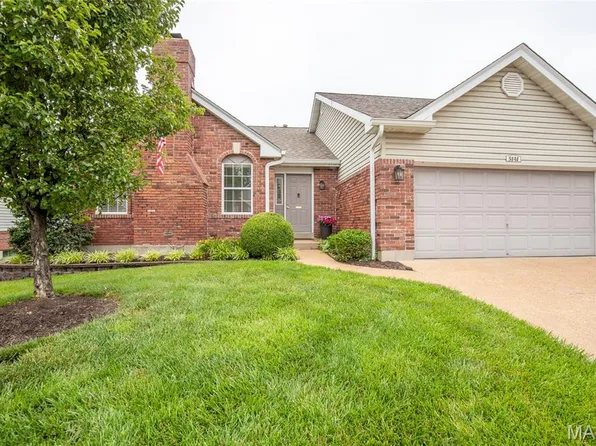 5141 Kennerly Place Dr, Saint Louis, MO 63128
