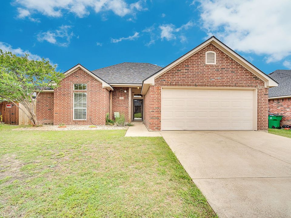 1st image of 614 Jordan Ln