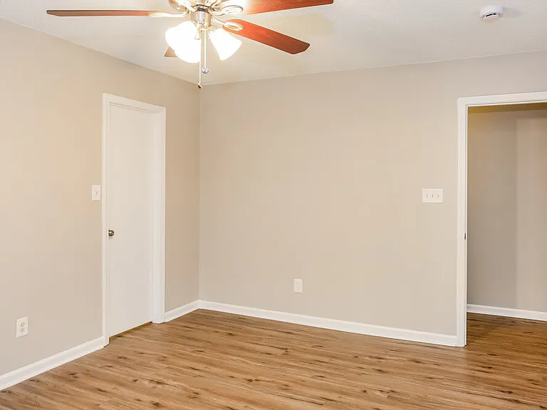 10555 Katie Creek Ct — Photo 11