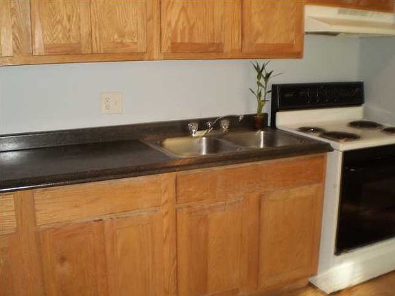 3rd image of 4032 Gary Dr