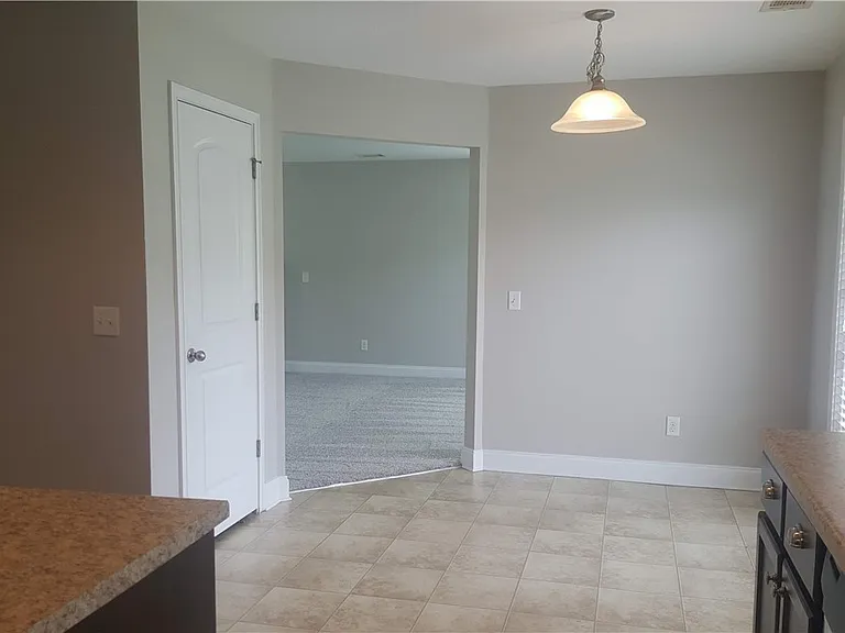 37 Wesleyan Dr — Photo 7