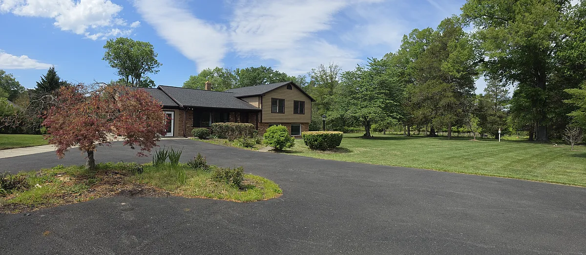 Building Photo - 15125 Braddock Rd #1