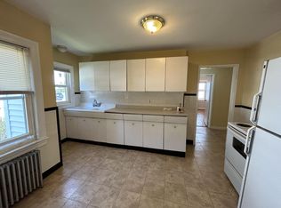 827 Pleasant St #2L, Worcester, MA 01602