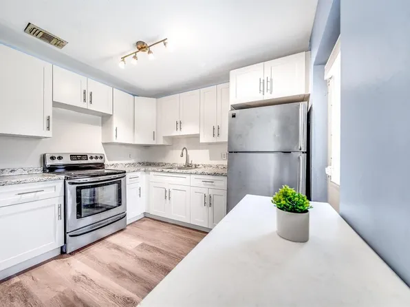 260 NW 19th Street #28, Boca Raton, FL 33432