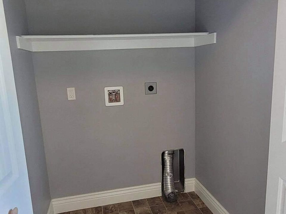 1st image of 114 E Majestic Elms Pl