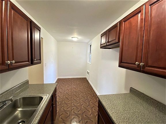 5th image of 1730 E 14th St APT 3D